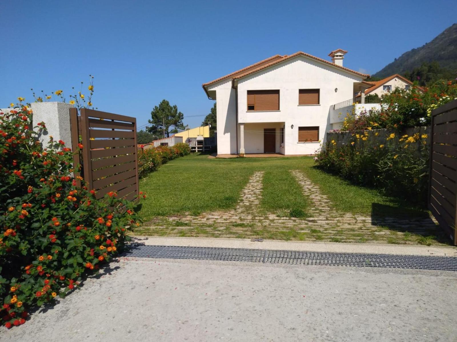 Rooms Peregrinos B Casa Alicia Rosal Luaran gambar