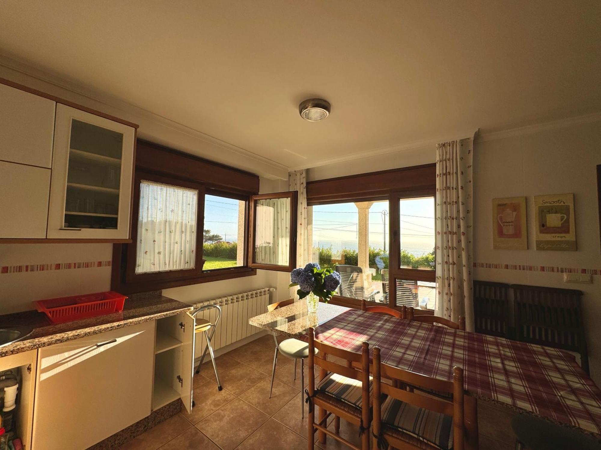 Rooms Peregrinos B Casa Alicia Rosal Luaran gambar